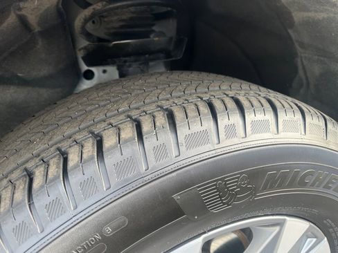 Certified 2025 Chevrolet Equinox LT image 28