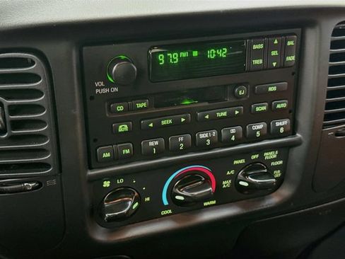 Used 2001 Ford F150 Harley-Davidson RWD image 13