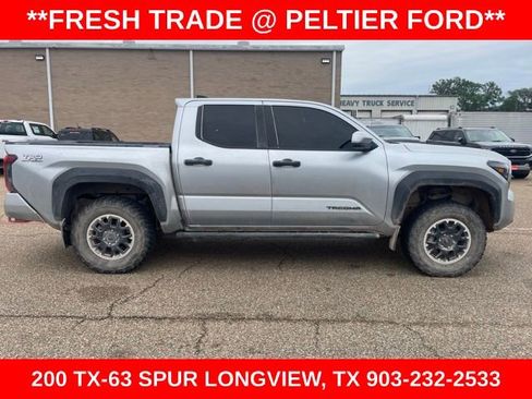 Used 2024 Toyota Tacoma TRD Off-Road w/ TRD Off Road Upgrade Package AWD/4WD image 9