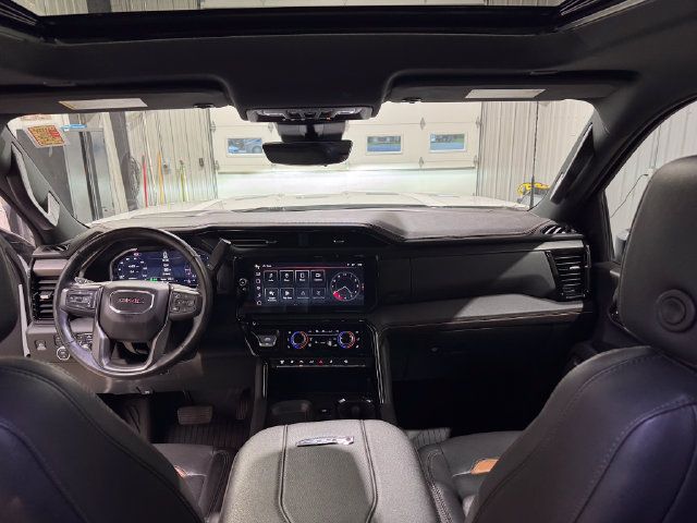 Used 2024 GMC Sierra 2500 AT4 w/ Technology Package AWD/4WD image 18
