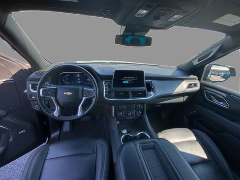 Used 2023 Chevrolet Suburban LT image 19