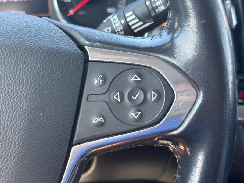 Used 2020 Chevrolet Traverse LT FWD image 21