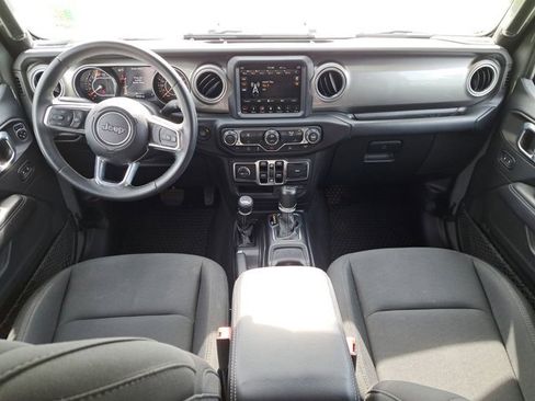 Used 2018 Jeep Wrangler Unlimited Sahara image 21