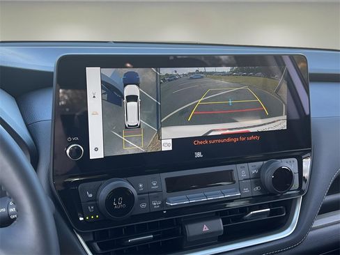 Used 2025 Toyota Grand Highlander FWD image 21