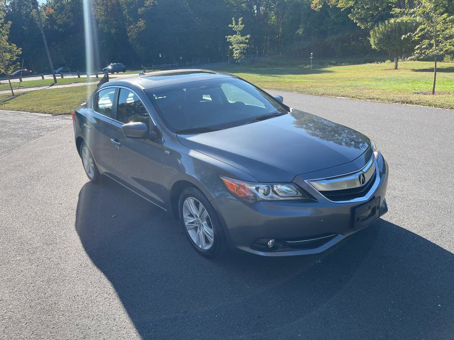 Used 2013 Acura ILX w/ Technology Package FWD image 1