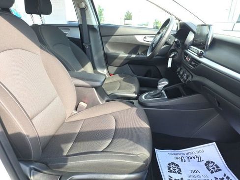 Used 2023 Kia Forte LXS image 25