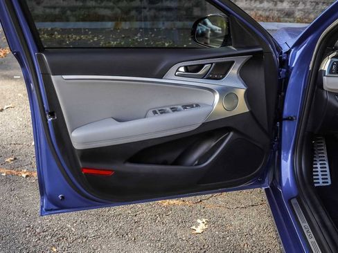 Used 2023 Genesis G70 3.3T w/ Sport Advanced Package image 21