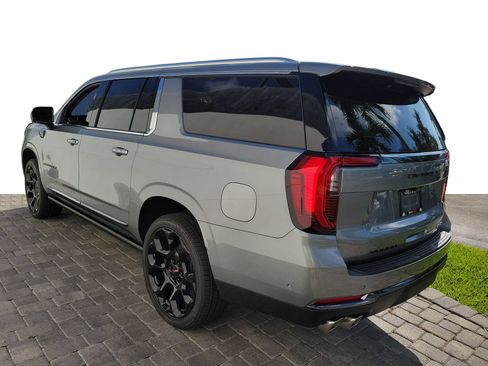 New 2026 GMC Yukon XL Denali Ultimate AWD/4WD image 4