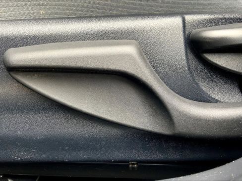 Used 2014 Toyota Corolla L image 33