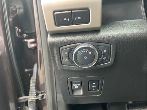 Used 2019 Ford F150 Lariat image 27