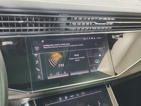 Certified 2023 Audi Q8 Premium w/ Convenience Package image 38