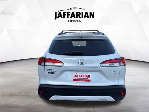 Certified 2023 Toyota Corolla Cross LE image 7