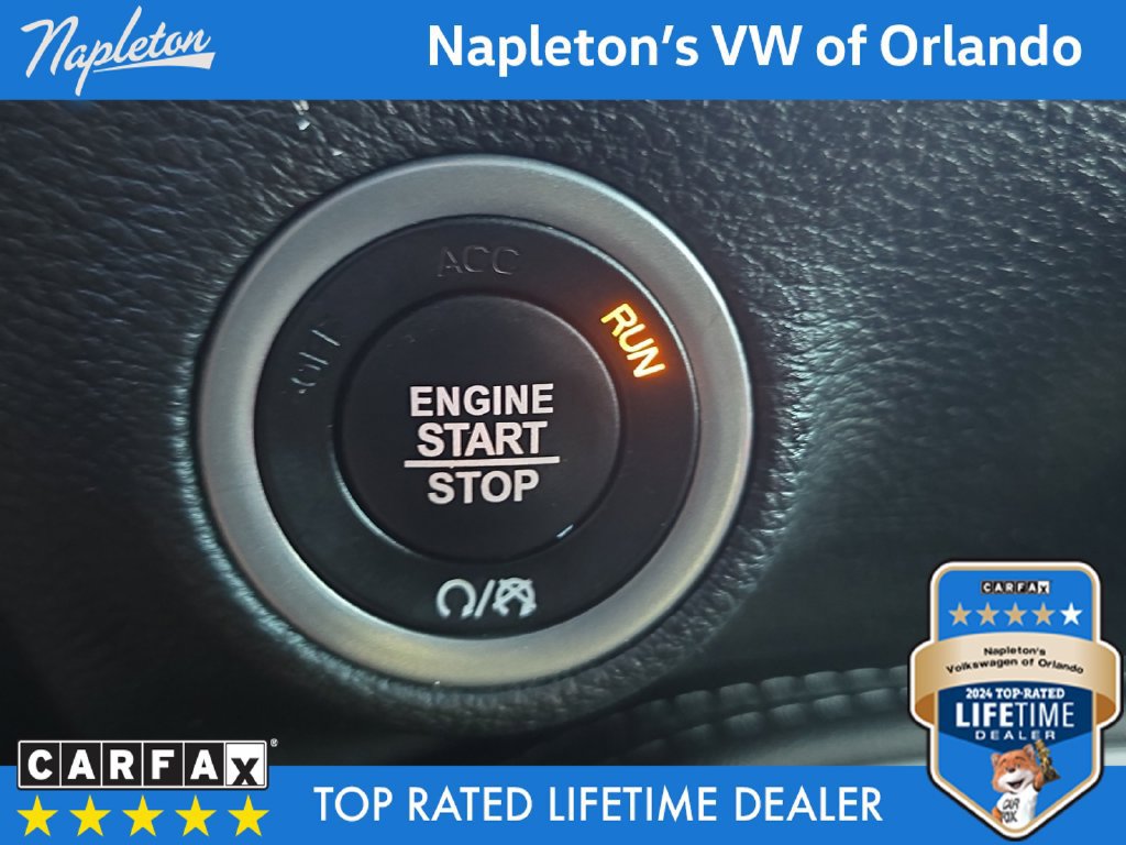 Used 2022 Dodge Challenger SXT RWD image 18