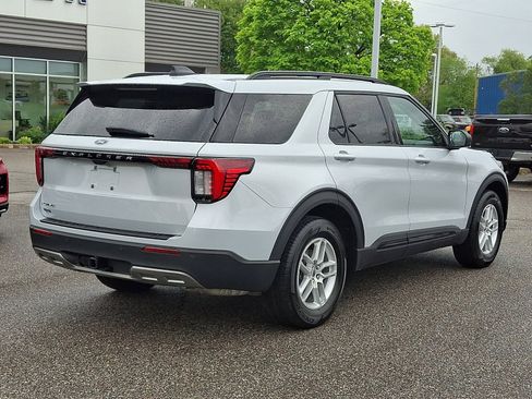 New 2026 Ford Explorer Active w/ Active Comfort Package RWD image 13