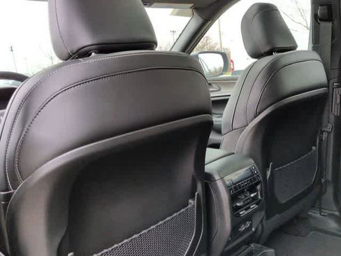 New 2025 Jeep Grand Cherokee L Limited w/ Luxury Tech Group II image 19