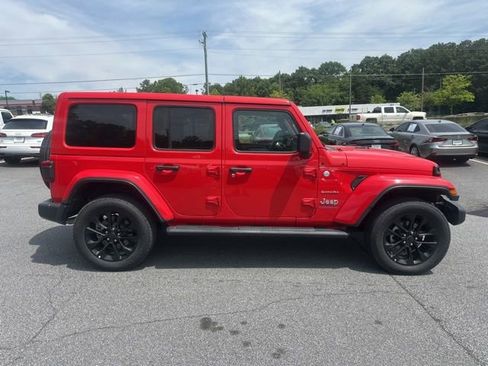 Used 2024 Jeep Wrangler Unlimited Sahara AWD/4WD image 2