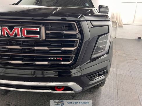 Used 2025 GMC Yukon XL AT4 Ultimate image 11