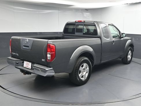 Used 2007 Nissan Frontier SE w/ SE Value Truck Pkg RWD image 7