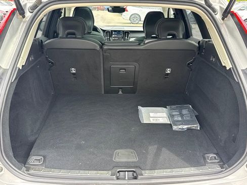Certified 2025 Volvo XC60 B5 Plus AWD/4WD image 5