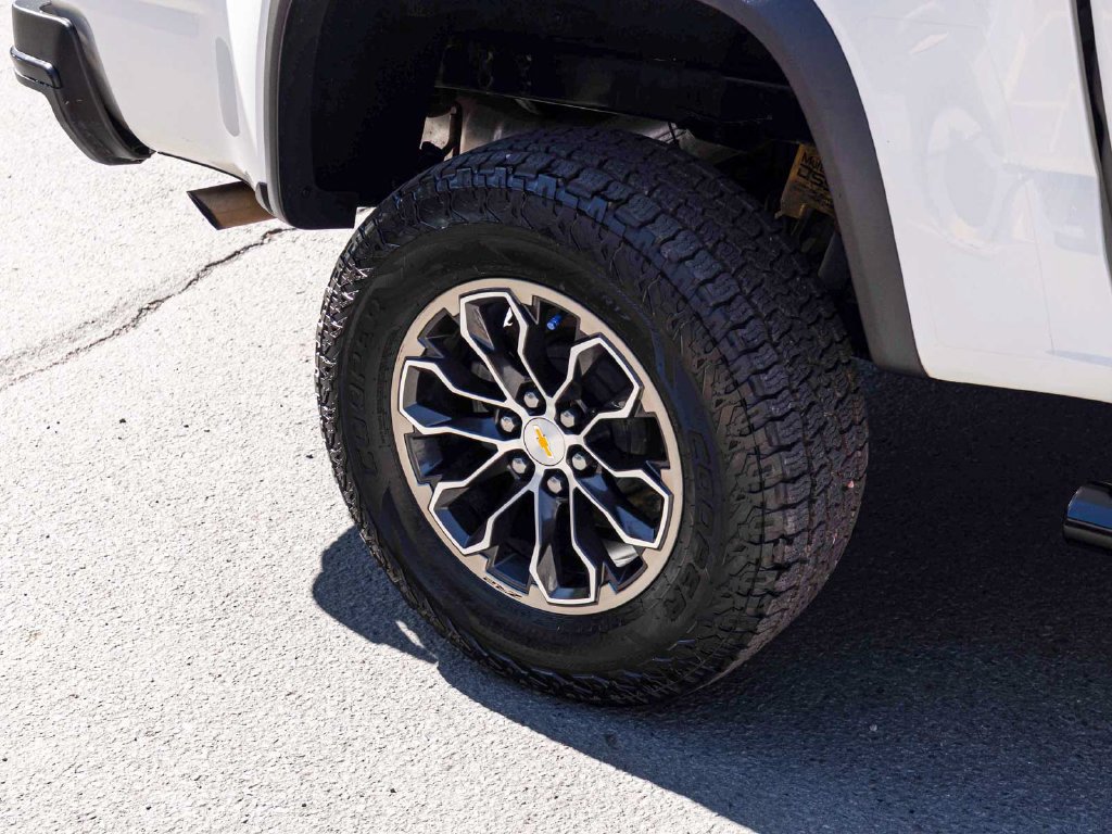 Used 2022 Chevrolet Colorado ZR2 AWD/4WD image 10