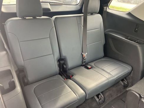 Used 2020 Chevrolet Traverse LT w/ LT Premium Package AWD/4WD image 19