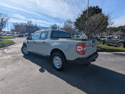 Used 2025 Ford Maverick XL image 7