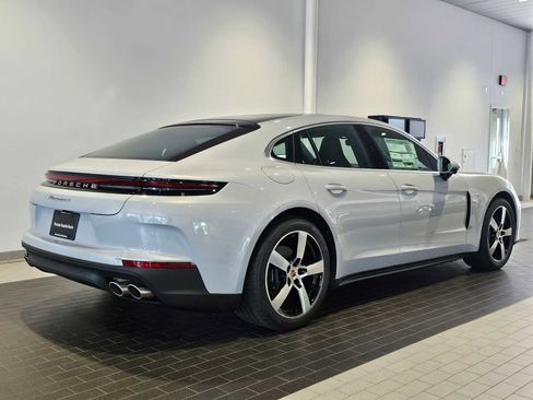 New 2025 Porsche Panamera 4 image 7