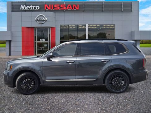 Used 2023 Kia Telluride EX X-Line AWD/4WD image 3