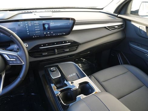 Used 2025 Buick Enclave Preferred image 21