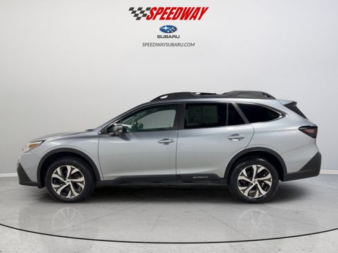 Used 2021 Subaru Outback Limited image 5