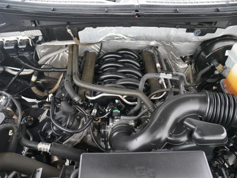 Used 2013 Ford F150 Lariat w/ Mid Equipment Group RWD image 29