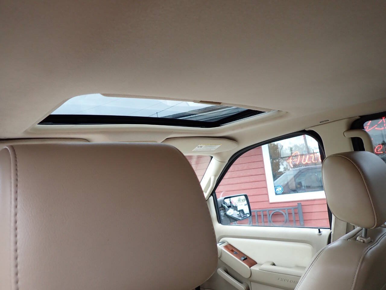 Used 2007 Ford Explorer Eddie Bauer AWD/4WD image 9