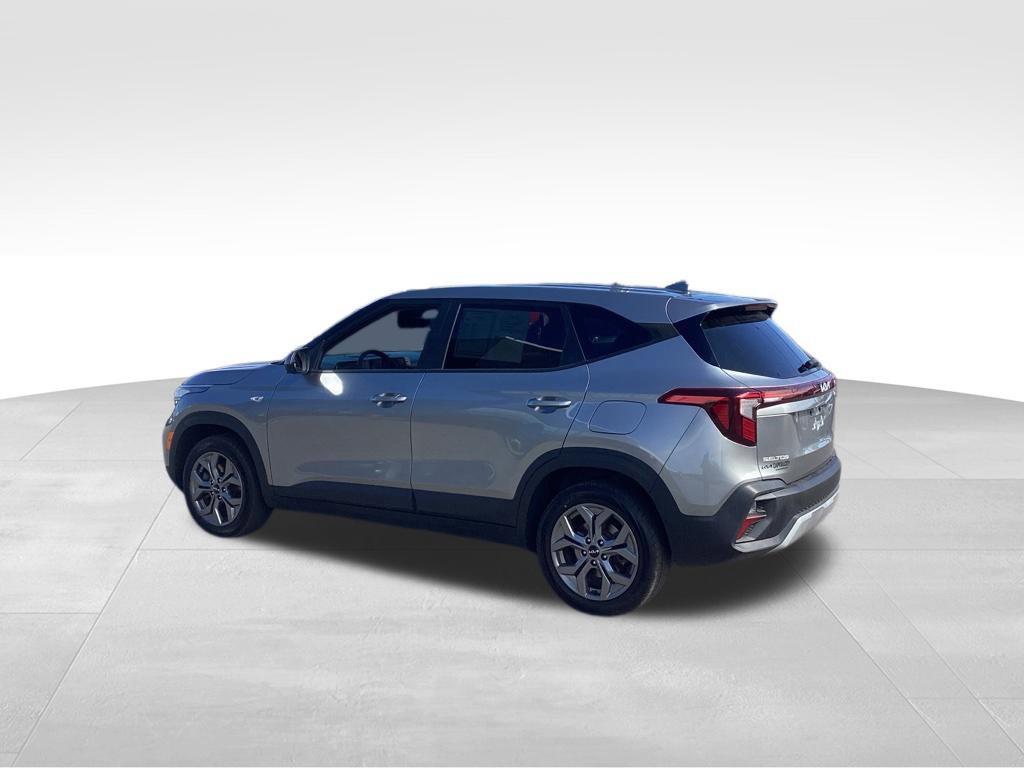Certified 2024 Kia Seltos LX AWD/4WD image 4