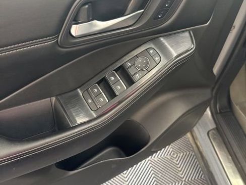 Certified 2023 Nissan Rogue SL w/ SL Premium Package FWD image 8