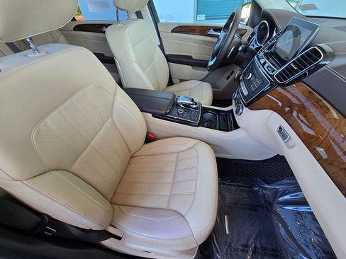 Used 2019 Mercedes-Benz GLS 450 4MATIC image 23