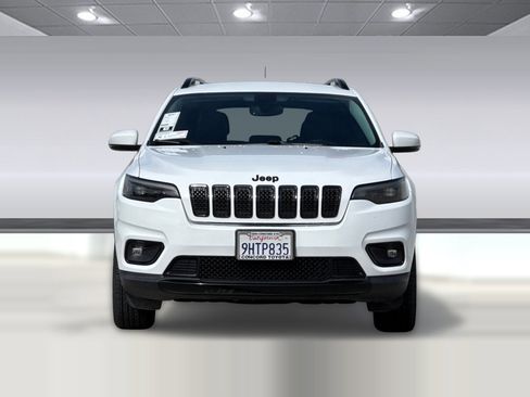 Used 2020 Jeep Cherokee Latitude Plus image 5
