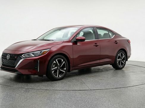 Used 2025 Nissan Sentra SV FWD image 3