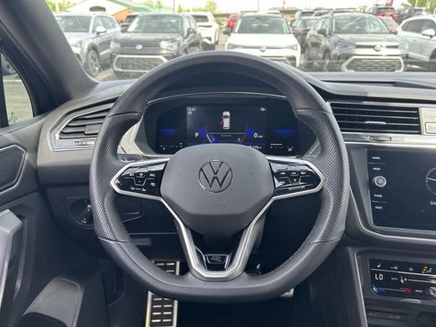 Certified 2023 Volkswagen Tiguan SE R-Line FWD image 10