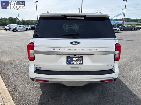 Certified 2024 Ford Expedition Max XLT RWD image 5