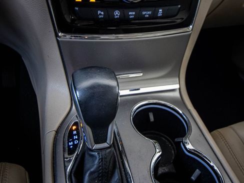 Used 2020 Jeep Grand Cherokee Limited image 32