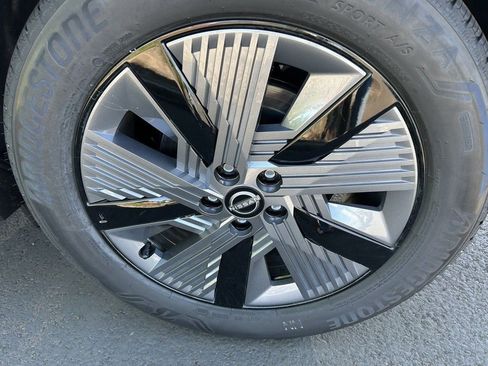 New 2025 Nissan Murano SL image 8