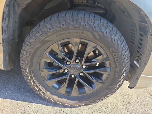 Used 2021 Lexus GX 460 Premium image 2