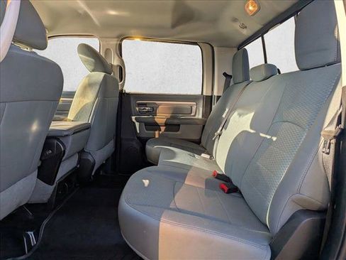 Used 2015 RAM 2500 SLT image 17