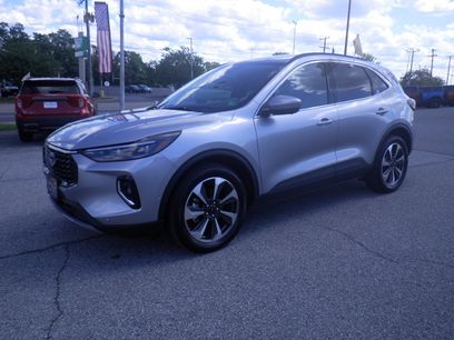 Certified 2023 Ford Escape Platinum w/ Premium Technology Package