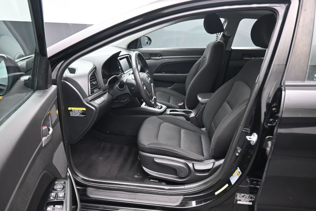 Used 2018 Hyundai Elantra Value Edition w/ Cargo Package FWD image 10