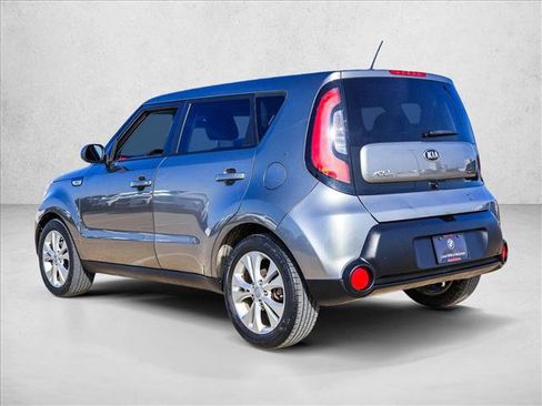 Used 2015 Kia Soul + image 6