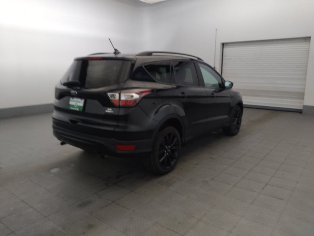 Used 2018 Ford Escape SE w/ SE Sport Appearance Package AWD/4WD image 9