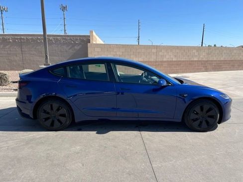 Used 2025 Tesla Model 3 RWD image 3