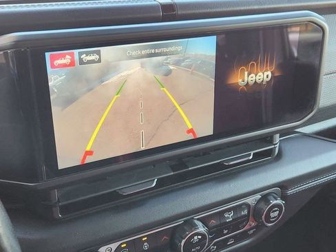 Used 2024 Jeep Wrangler Rubicon 392 image 8