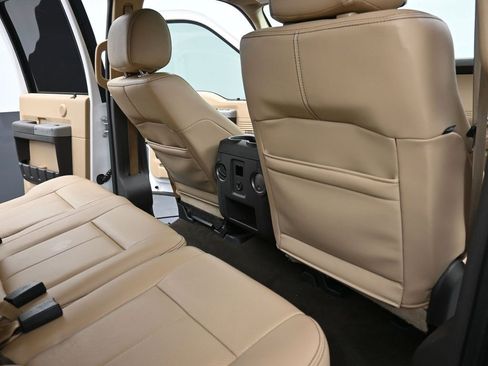 Used 2015 Ford F250 Lariat w/ Lariat Ultimate Package image 14